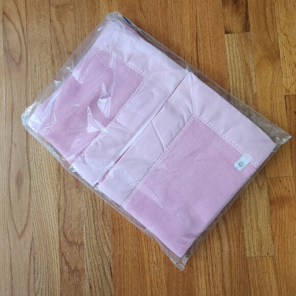 Vintage Satin Trim Pink Baby Security Blanket Crib New NOS USA Union Made ILGWU - Picture 2 of 6